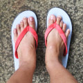 Does wearing sandals help with nail fungus?
